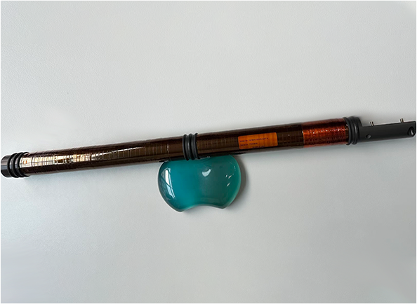 Model 1070HY 高频模拟输出定向探管